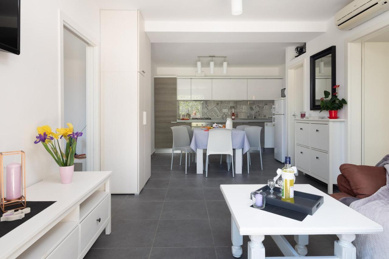 Seaside Apartment Kamelia ミミツェ エクステリア 写真